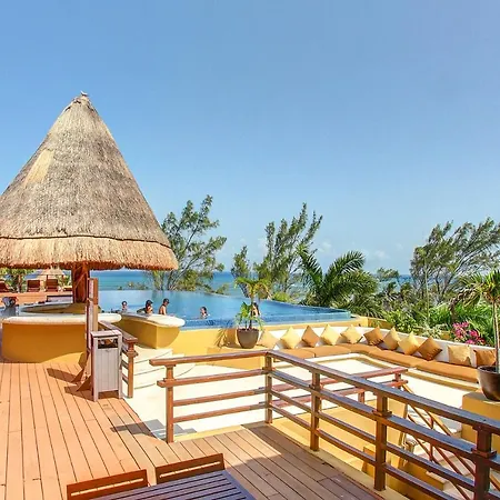 Fabulous Playa Getaway At 38Th And Beach Plus 2 Pools Onsite